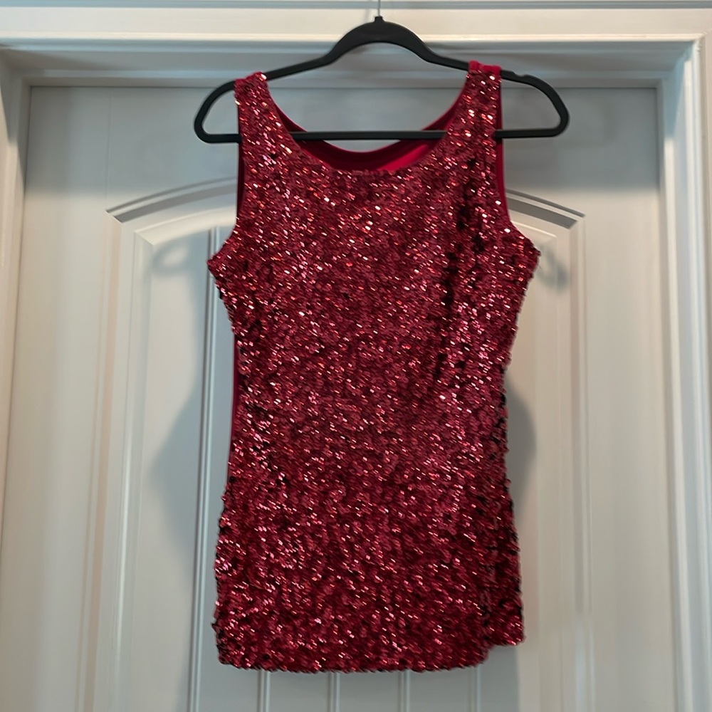 Sequin tank